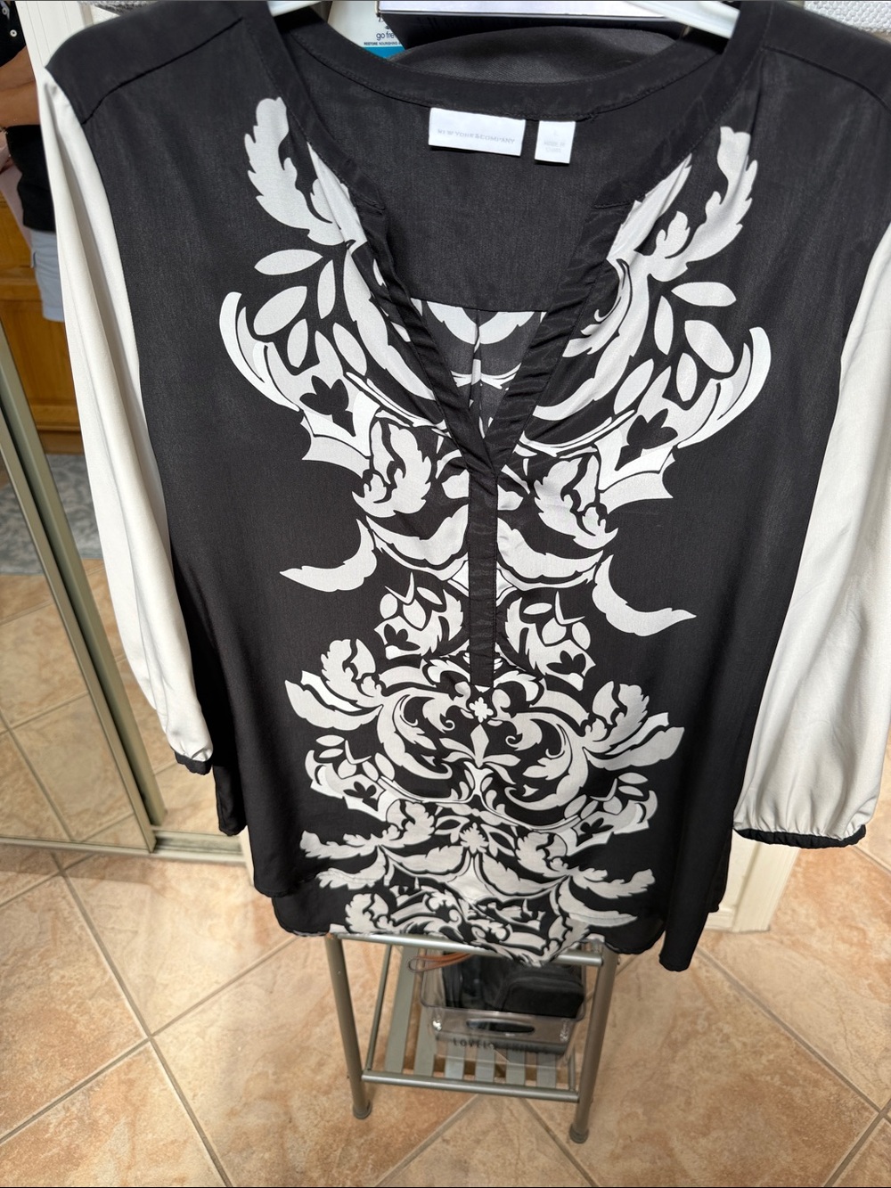 New York & Company Black and White Floral-Print Split-Neck Tunic